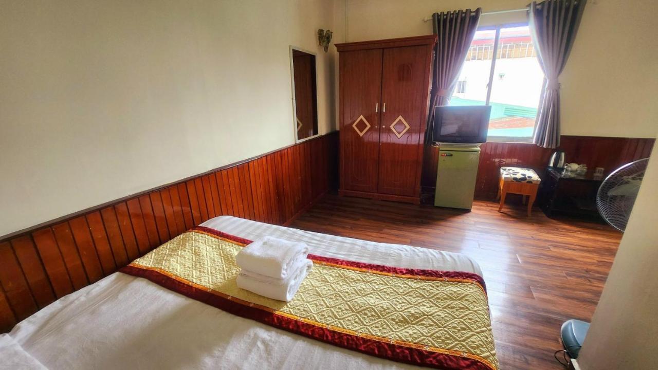 Anh Dao Hotel Далат Экстерьер фото